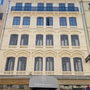 3* Otel De Paris