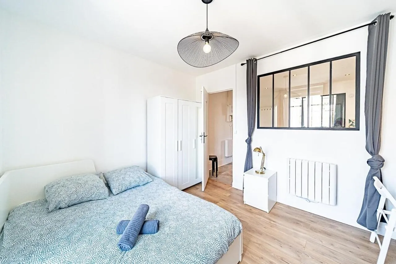 Chez Baptiste - Charmant 3 Pers - Debourg Apartment Lyon 0*,  France